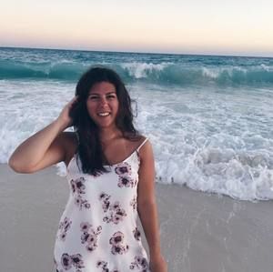 Meet your Posher, Monica